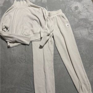 ALO Yoga Cream Track Pants & Joggers Set